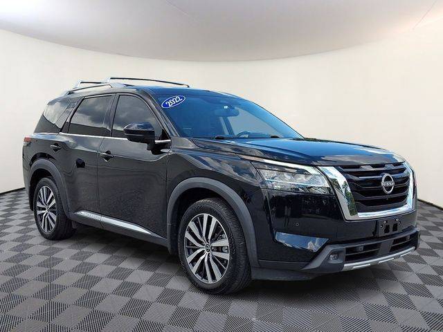 2022 Nissan Pathfinder Platinum 4WD photo