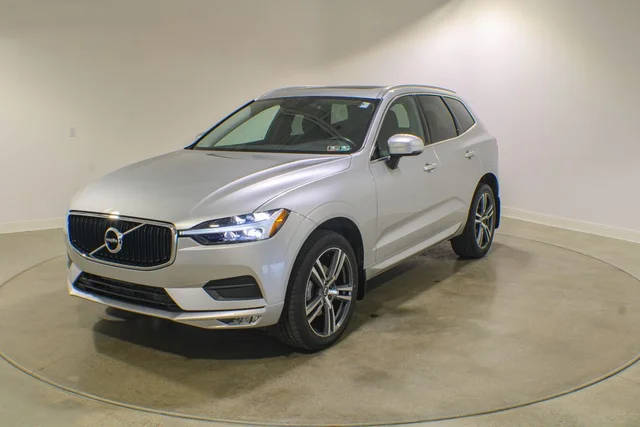 2021 Volvo XC60 Momentum AWD photo
