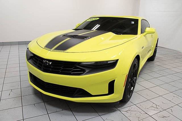 2021 Chevrolet Camaro LT1 RWD photo