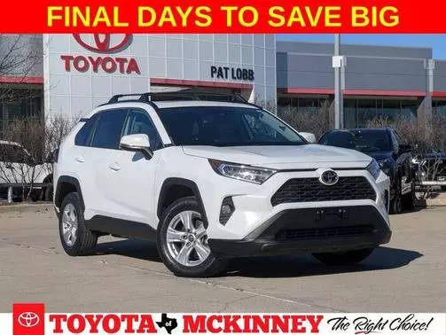 2021 Toyota RAV4 XLE FWD photo