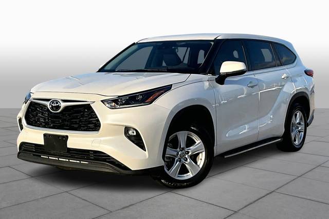 2021 Toyota Highlander LE FWD photo