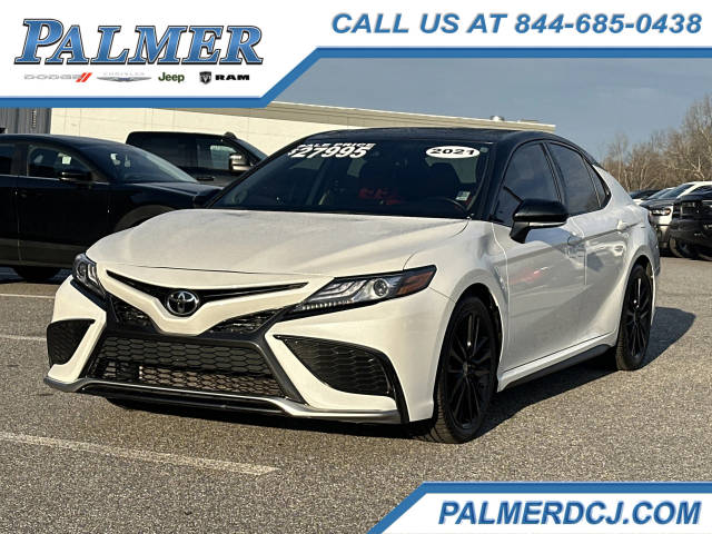 2021 Toyota Camry XSE FWD photo