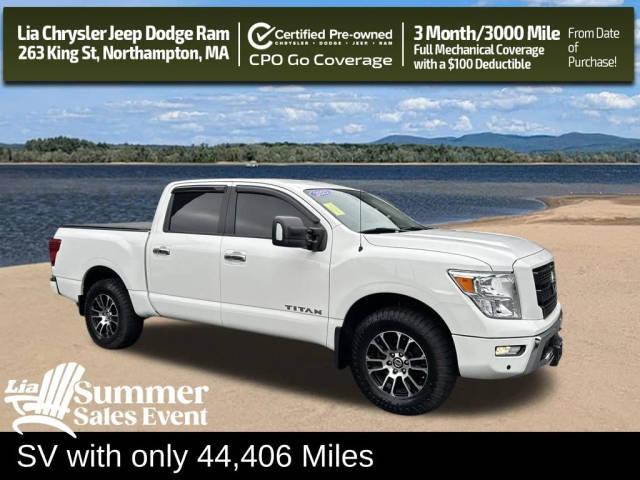 2021 Nissan Titan SV 4WD photo