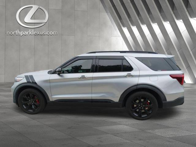 2021 Ford Explorer ST 4WD photo