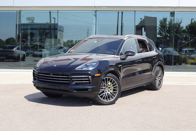 2021 Porsche Cayenne E-Hybrid AWD photo