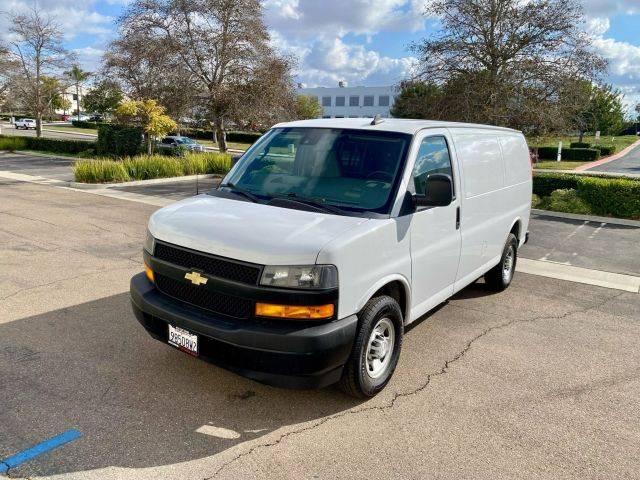 2019 Chevrolet Express Cargo  RWD photo