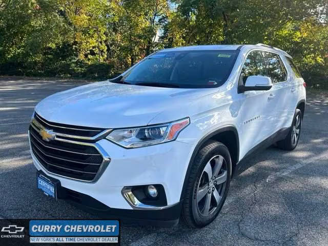 2021 Chevrolet Traverse LT Leather AWD photo