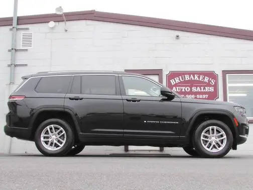 2021 Jeep Grand Cherokee L Laredo 4WD photo