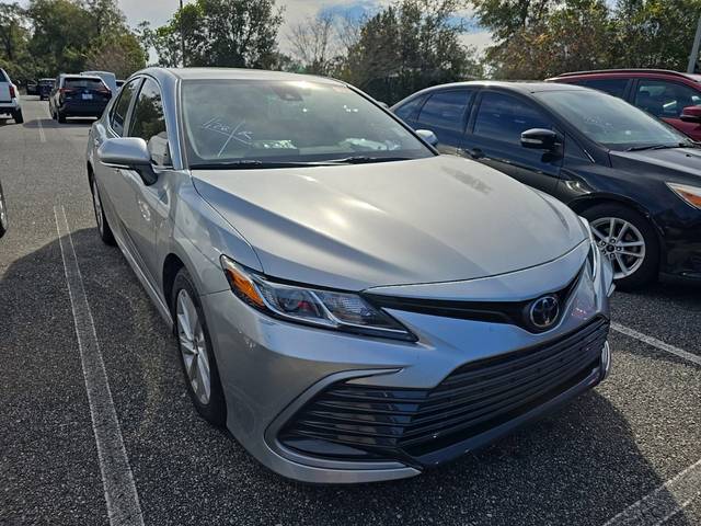 2021 Toyota Camry LE FWD photo