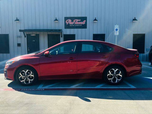 2021 Kia Forte LXS FWD photo