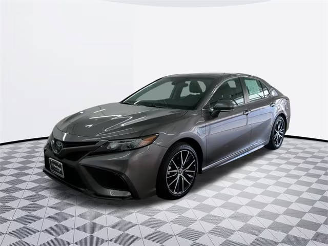 2021 Toyota Camry SE FWD photo