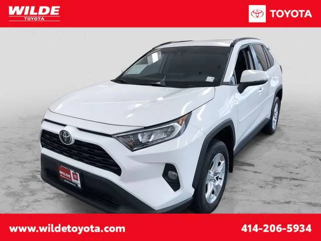 2021 Toyota RAV4 XLE AWD photo