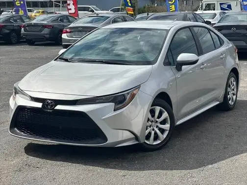 2021 Toyota Corolla LE FWD photo