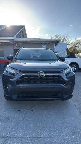 2021 Toyota RAV4 LE FWD photo