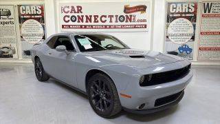 2021 Dodge Challenger SXT RWD photo