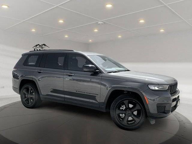 2021 Jeep Grand Cherokee L Altitude 4WD photo
