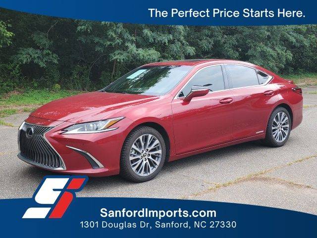 2021 Lexus ES ES 300h FWD photo