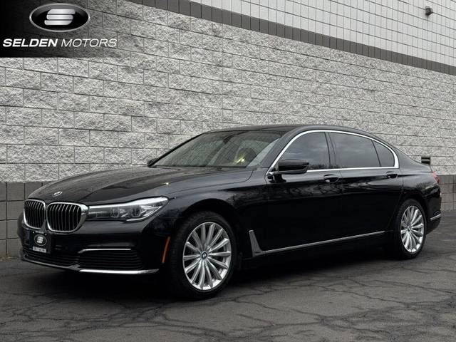 2019 BMW 7 Series 740i RWD photo