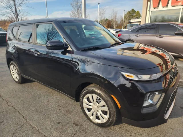 2022 Kia Soul LX FWD photo