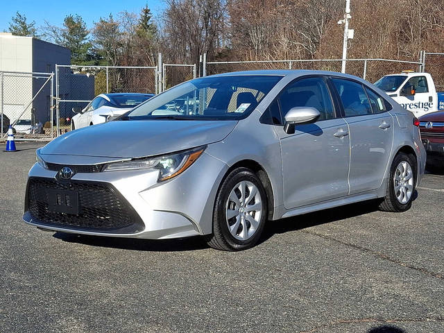 2021 Toyota Corolla LE FWD photo