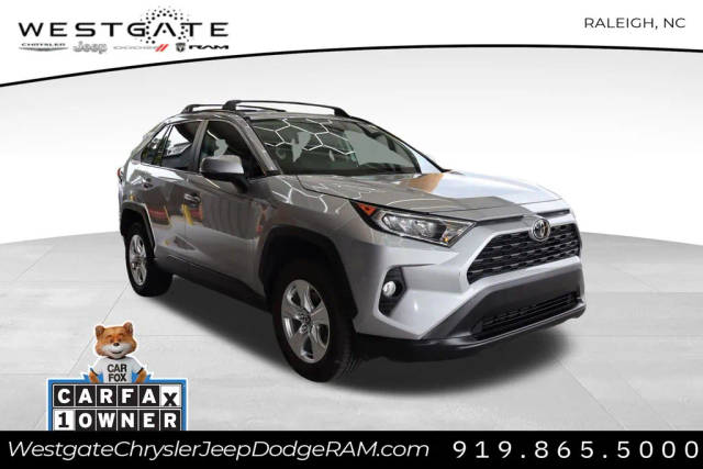 2021 Toyota RAV4 XLE FWD photo