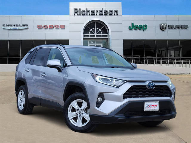 2021 Toyota RAV4 Hybrid XLE AWD photo