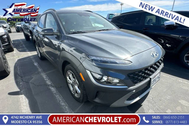 2022 Hyundai Kona SEL AWD photo