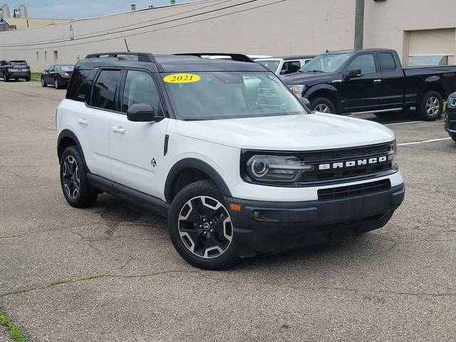 2021 Ford Bronco Sport Outer Banks 4WD photo