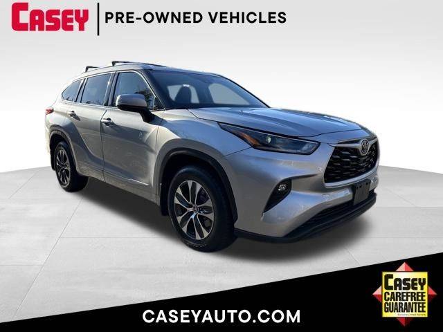 2021 Toyota Highlander XLE AWD photo