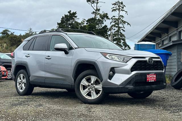 2021 Toyota RAV4 XLE AWD photo