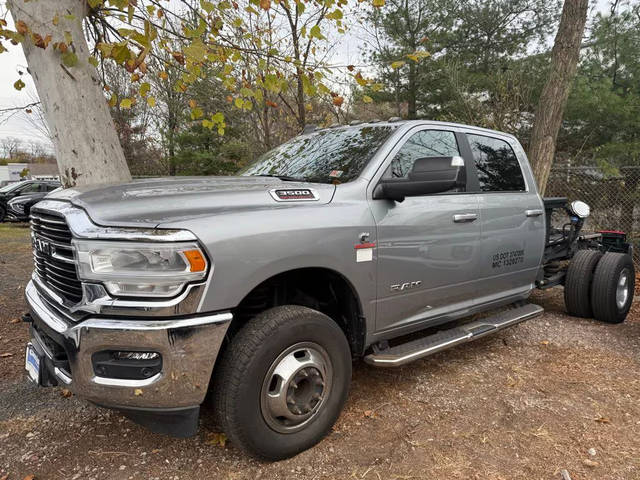 2021 Ram 3500 Big Horn 4WD photo