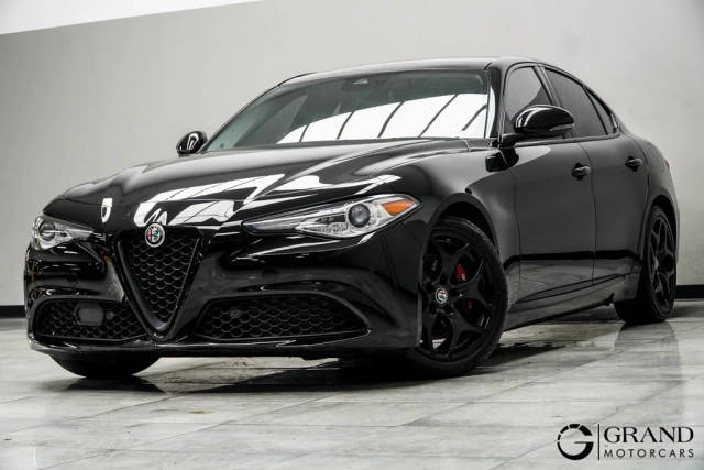 2021 Alfa Romeo Giulia Ti RWD photo