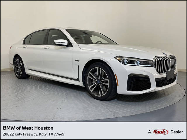 2022 BMW 7 Series 745e xDrive AWD photo