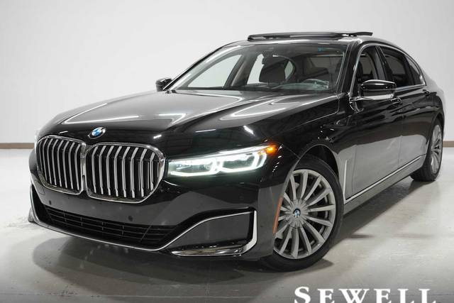 2022 BMW 7 Series 740i RWD photo