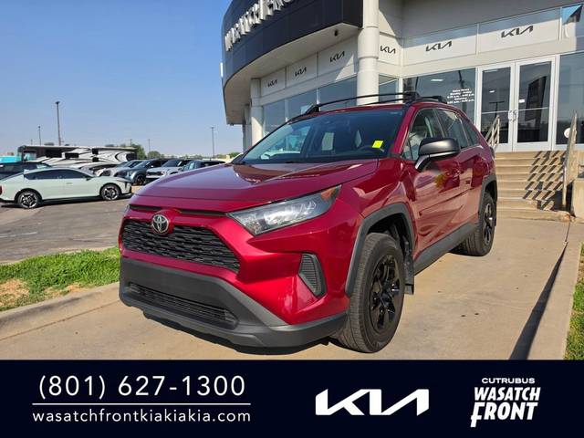 2021 Toyota RAV4 LE AWD photo