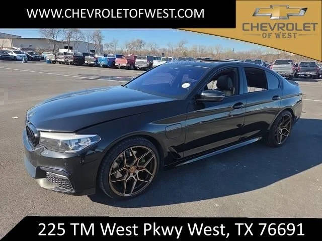 2018 BMW 5 Series 530e iPerformance RWD photo