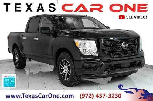 2021 Nissan Titan SV 4WD photo