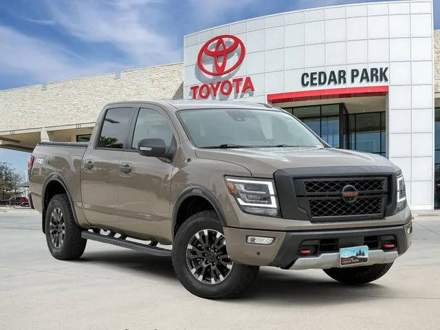2021 Nissan Titan PRO-4X 4WD photo