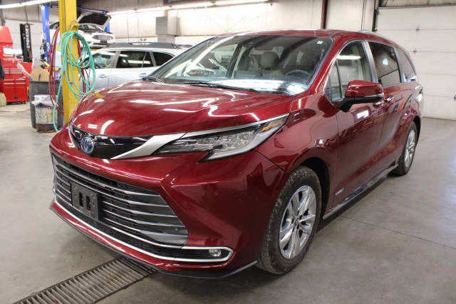 2021 Toyota Sienna Limited AWD photo