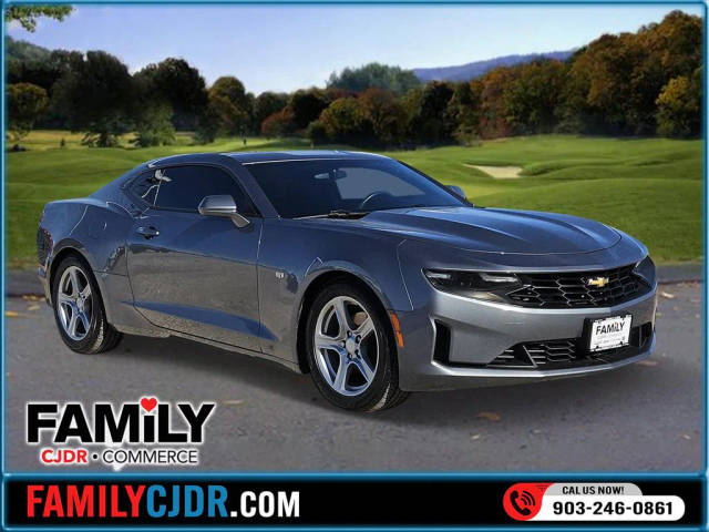 2021 Chevrolet Camaro 1LT RWD photo