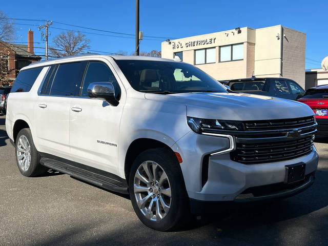 2021 Chevrolet Suburban Premier 4WD photo