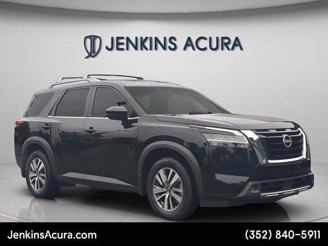 2022 Nissan Pathfinder SL FWD photo