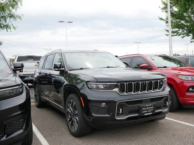 2021 Jeep Grand Cherokee L Overland 4WD photo