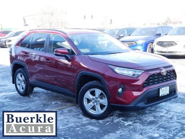 2021 Toyota RAV4 XLE AWD photo