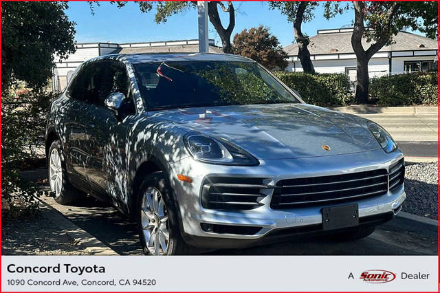 2021 Porsche Cayenne  AWD photo