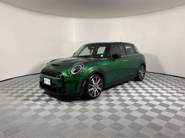 2022 MINI Hardtop 4 Door Cooper S FWD photo