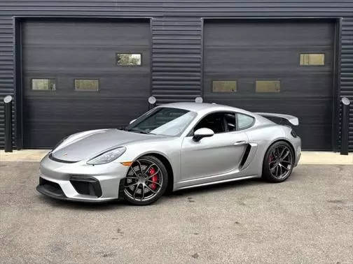 2021 Porsche Cayman GT4 RWD photo