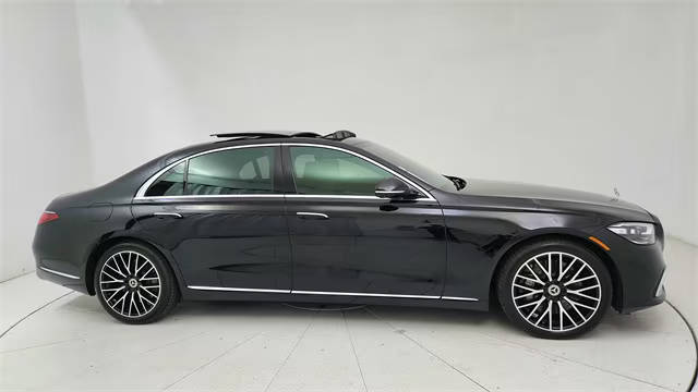 2021 Mercedes-Benz S-Class S 580 AWD photo