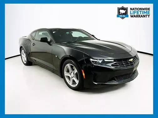 2021 Chevrolet Camaro 1LT RWD photo