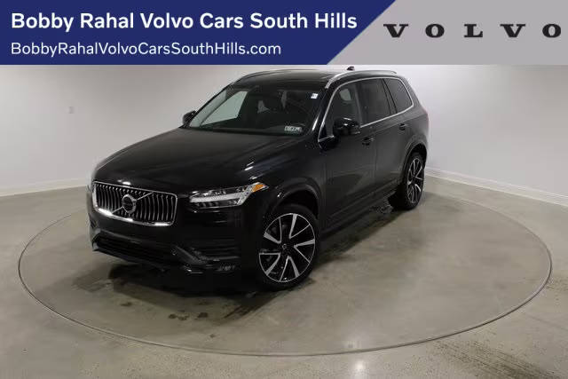 2021 Volvo XC90 Momentum AWD photo